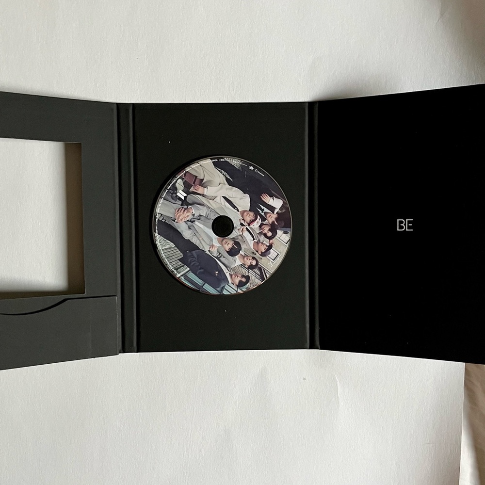 BTS BE Album CD Set - Picture 5 of 9